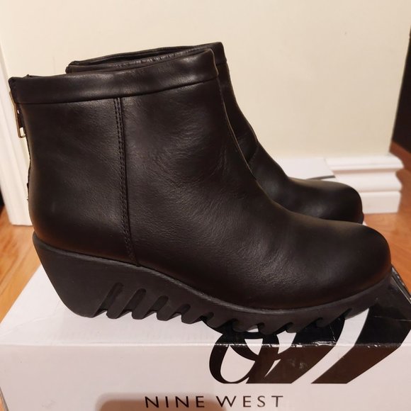BNWT Nine West Leather Wedge Ankle Boot - Picture 1 of 4